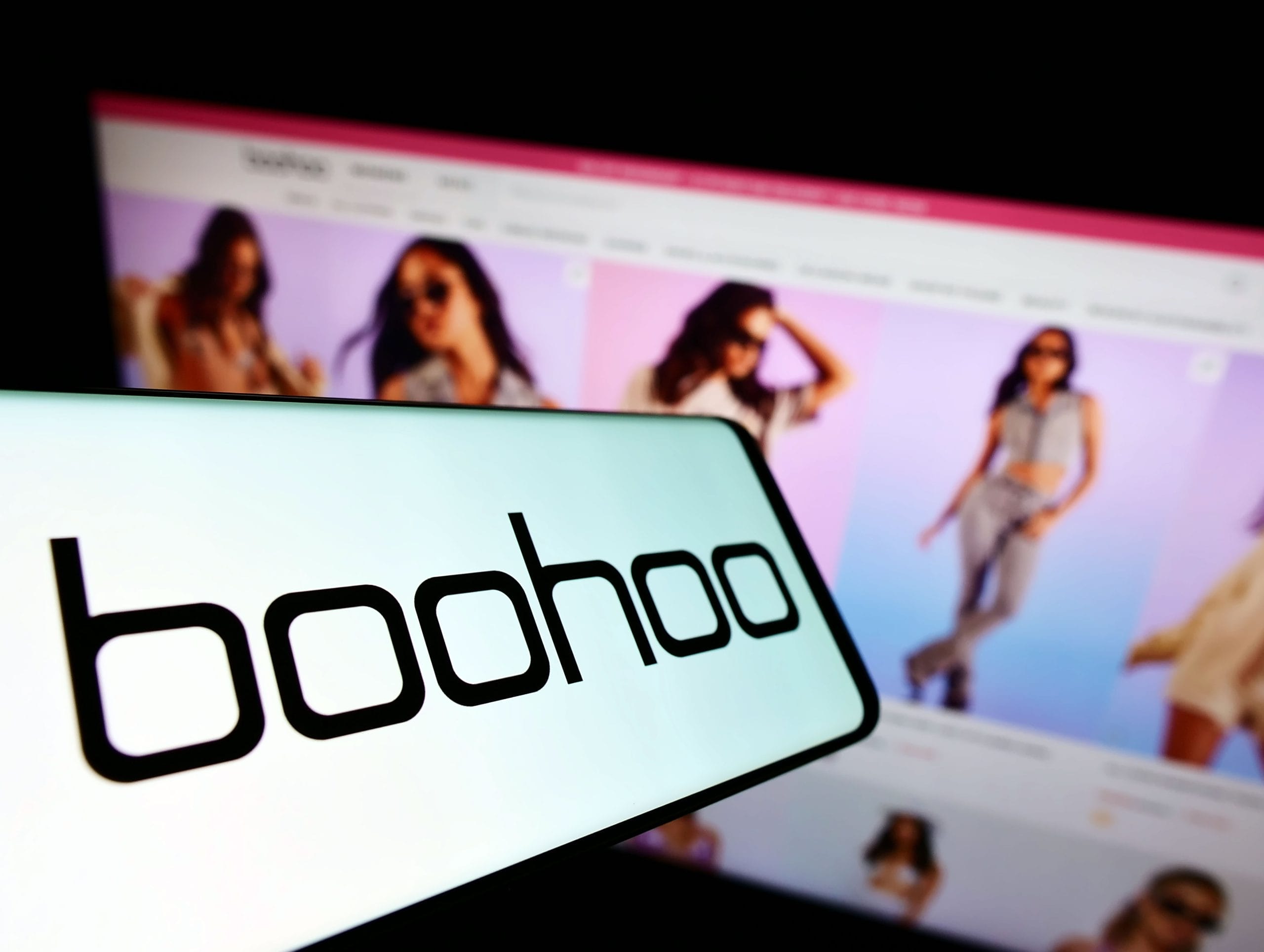 The case of Boohoo: yet another very dark side of fast fashion - LINEAPELLE MAGAZINE - Beyond 